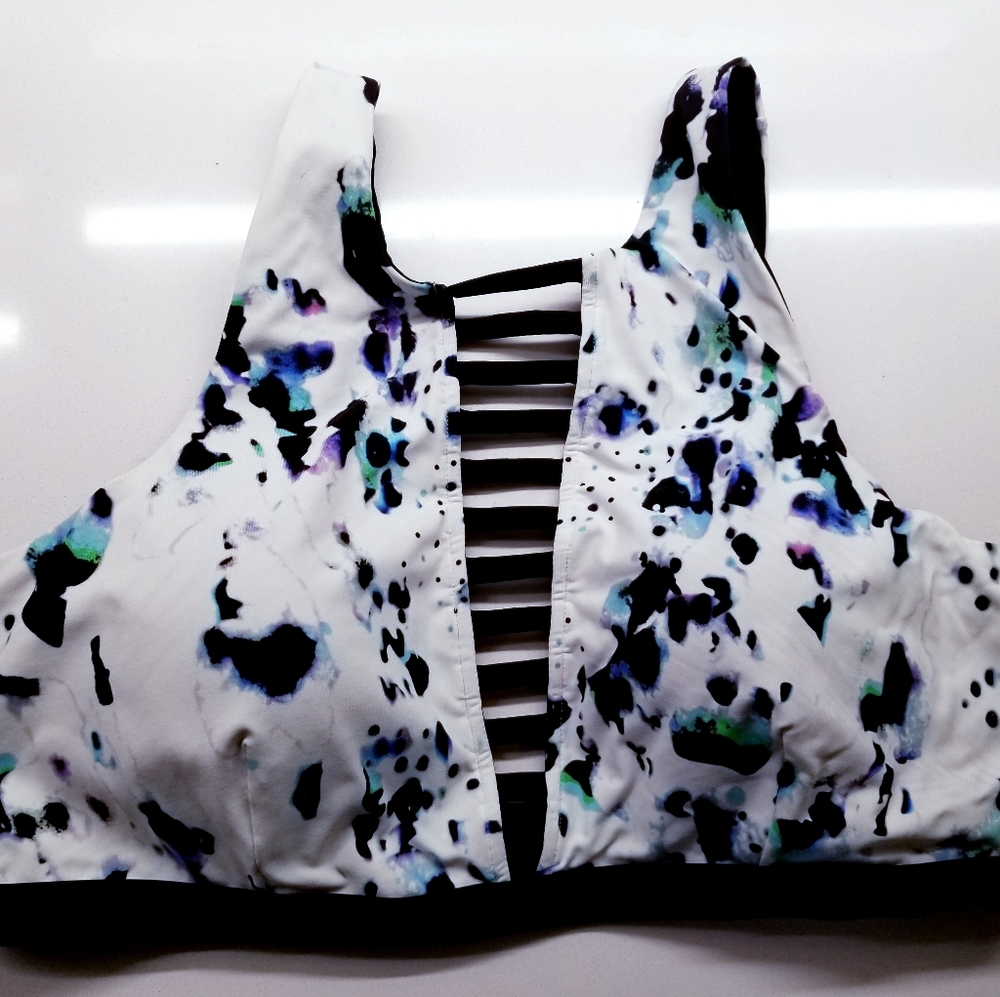 Calia by Carrie Underwood Swim Top NEW
